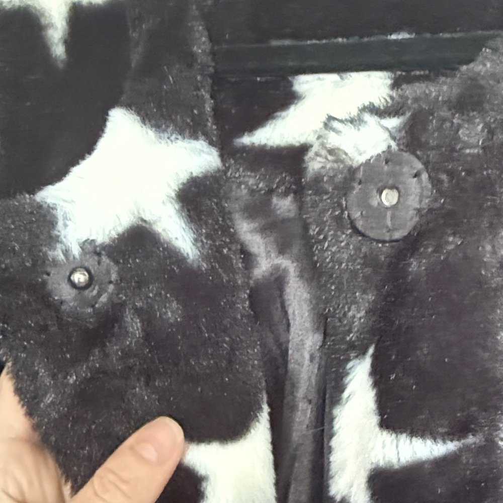 Fever Black and White Star Teddy Jacket - Picture 5 of 6